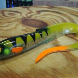 COLORIS EXCLUSIF !! FOX RAGE SLICK EEL 21CM - GREEN ZEBRA GHOST
