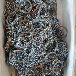 chaine a couteau lot d environ 120 pièces certains anneau sont rouillé