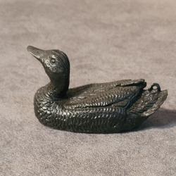 Colvert en étain signé J.Maillard