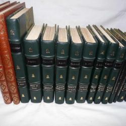 Lot de 13 livres sur la Chasse, dressage et faune dont rares livres anciens XIXeme siecle