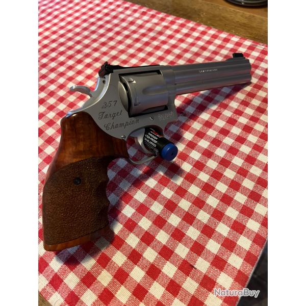 Smith&wesson 686-4 target super champion 6pouces