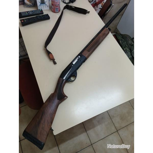 Vends fusil semi auto Verney Caron MATRIX très peu servi