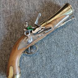 Gros pistolet à silex tromblon de marine tout en laiton,acier et bois