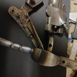 Boitier de culasse de fusil ou de carabine De chasseurs 1867+platine et sous garde