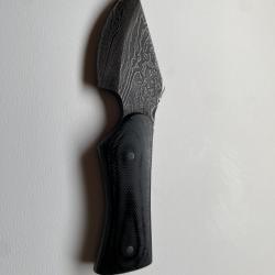 Petit couteau droit artisanal lame fixe en damas et manche G10