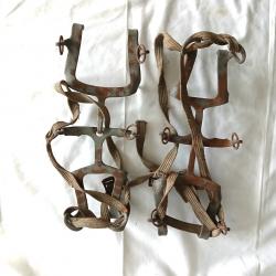 Equipement - FR10650a Paire crampons montagne