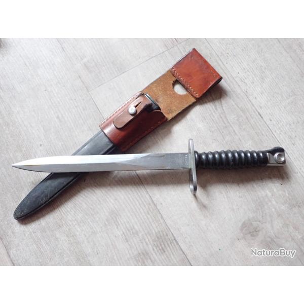 W 124795 Baonnette Suisse FASS 57 + porte fourreau