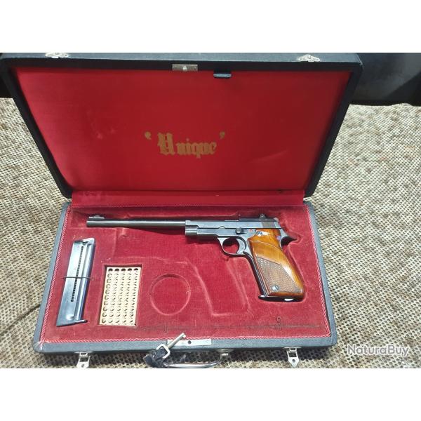 très beau UNIQUE modèle D3 cal 22 LR canon 210 mm et poignée BOIS D'ORIGINE en coffret