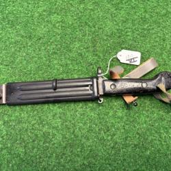 BAIONNETTE  KALANICHKOV   N° 6