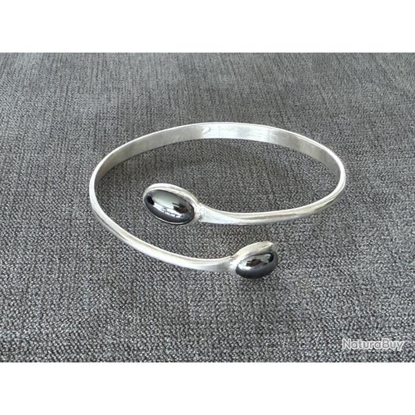 Bracelet argent avec pierres noires