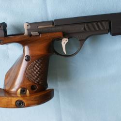 Rare contrepoids en alliage léger (115 gr environ) pour pistolet Unique DES 69 TBE.