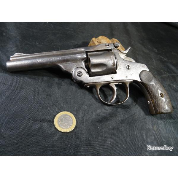 REVOLVER SMITH ET WESSON A BRISURE  CALIBRE 38 SW 5 COUPS cat. D