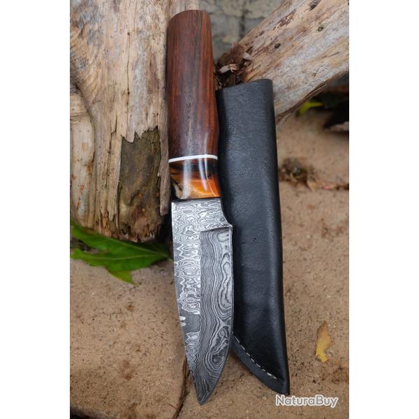 Poignard Puukko Couteau Lame Acier Damas 256 Couches Drop Point Manche Bois Fab Artisanale Etui Cuir