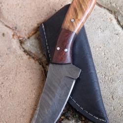 Skinner de Chasse Damas Lame Clip Point 256 Couches Manche Olivier Fabr Artisanale Etui Simili Cuir