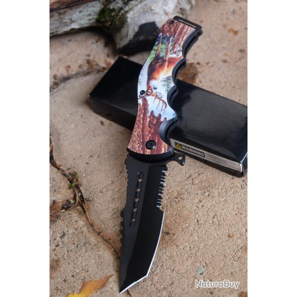 Couteau A/O S-TEC Manche Abs Décor Cerf Lame Tanto Acier Inoxydable Serrated Linerlock Clip