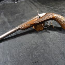 pistolet de salon 6 mm crosse très ouvragée G.MARIETTE cat. D