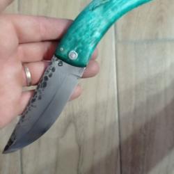 Couteau pliant deux clous forgé en acier carbone bois bouleau marbré