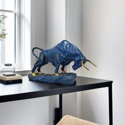 Superbe Grand Taureau en Resine, Modele: E