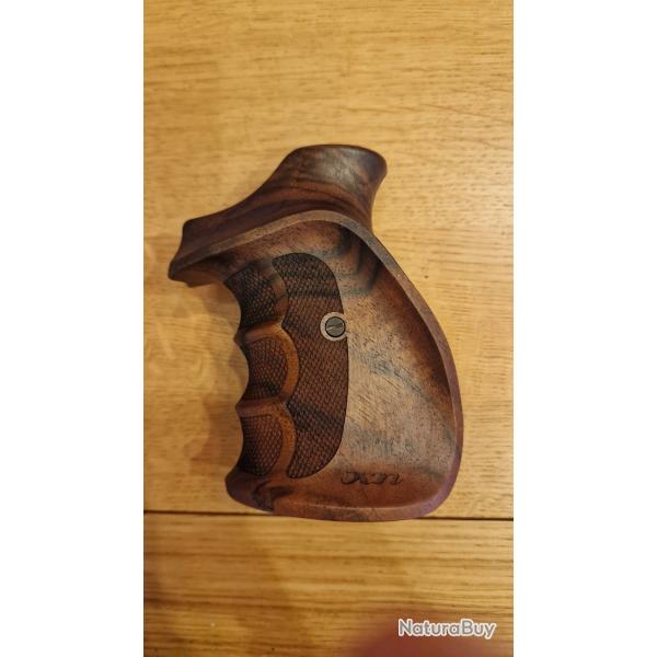 Crosse anatomique Colt Python Karl Nill (KN) neuve - Pièces et Eléments ...