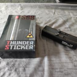 Thunder stick 68 15J NEUF