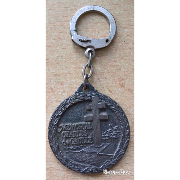 Porte-cls souvenir de l'inauguration du mmorial Charles De Gaulle