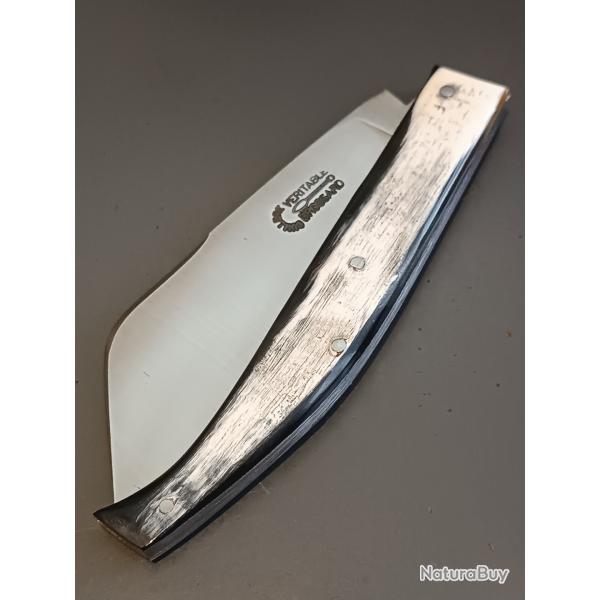 ANCIEN COUTEAU, VRITABLE BROSSARD, THIERS, XXme, manche en CORNE.
