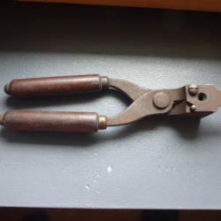 MOULE A BALLES WINCHESTER D'EPOQUE EN CALIBRE 32-20 (32 WCF)