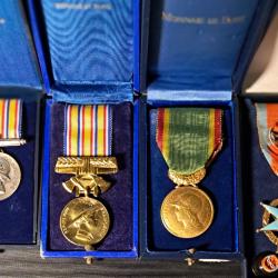 Lôt médailles Pompier dévouement social