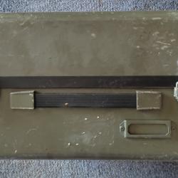 Caisse pour transport matériel armée