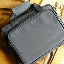 MALLETTE / HOUSSE  pour arme de poing.
