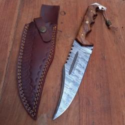 Joli Couteau de Chasse Damas Manche en Bois Étui en cuir