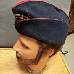 Ancien bonnet de police militaire modèle 57 de Capitaine d'Infanterie