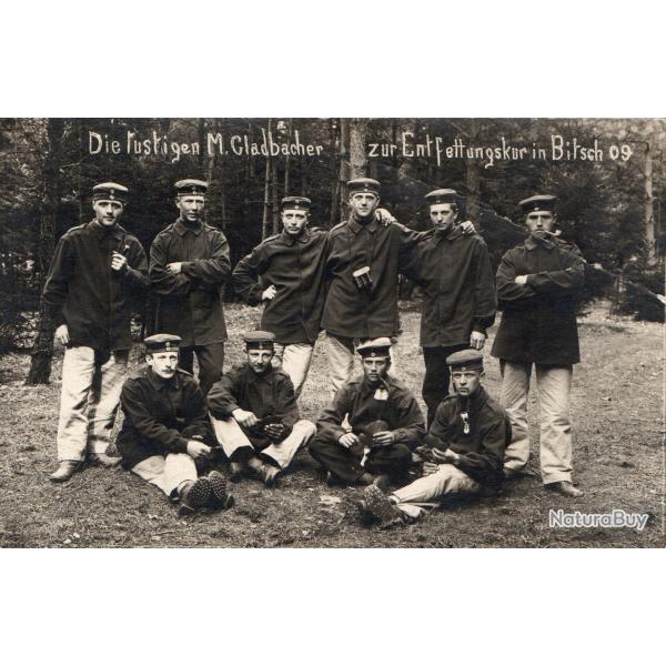 CPA -  Un Groupe Soldat Allemand - N4102