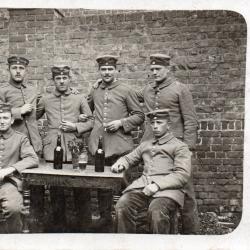 CPA -  Un Groupe Soldat Allemand - N°4104