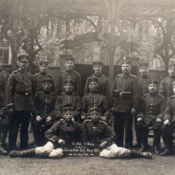 CPA -  Un Groupe Soldat Allemand - N°4106