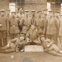 CPA -  Un Groupe Soldat Allemand - N°4109