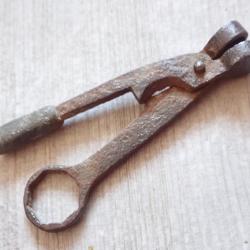 Petit moule à balle ronde de calibre 9 mm suisse ?