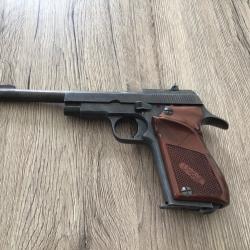 Pistolet UNIQUE modèle D6 en calibre 22 LR