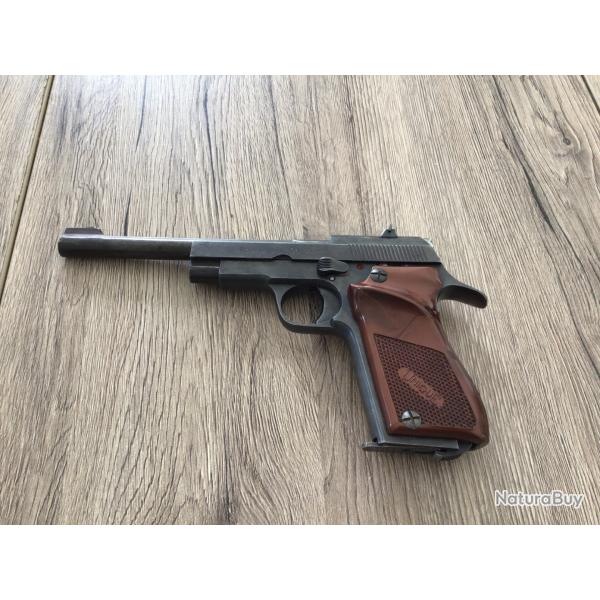 Pistolet UNIQUE modle D6 en calibre 22 LR