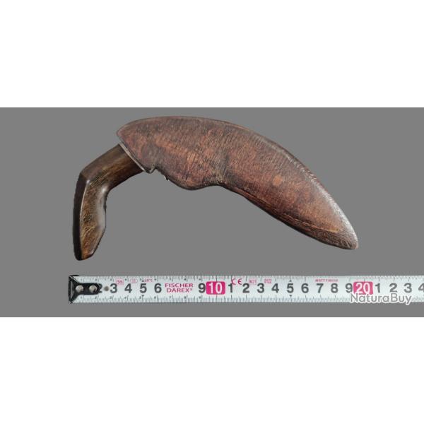 poignard karembit  , Malaisie , Indonésie