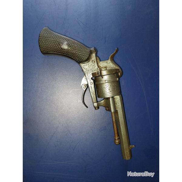 Revolver type lefaucheux 7mm  cartouches  broches