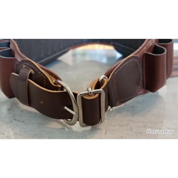 CARTOUCHIRE -CALIBRE 12 - MATIRE SYNTHTIQUE - 42 TUBES - 95 CM - COMME NEUVE