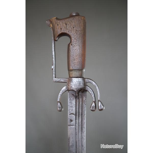 Sabre nimcha Marocain  forte lame Europenne - Maroc, 17me sicle (2)