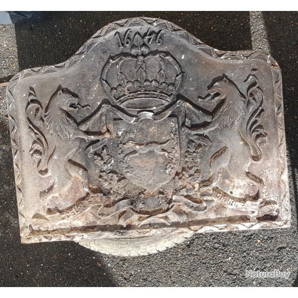 Plaque de chemine date de 1646