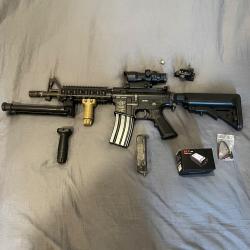 Réplique M4 Bolt blowback vendus avec tous ces accessoires