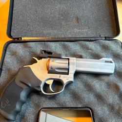 TAURUS - Revolver Modèle 627 4" SS Compense New Gen - 357mag ( paiement 10x )