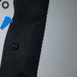 plaquette DROITE d'origine caoutchouc rigide CZ75, 85, Shadow SP01