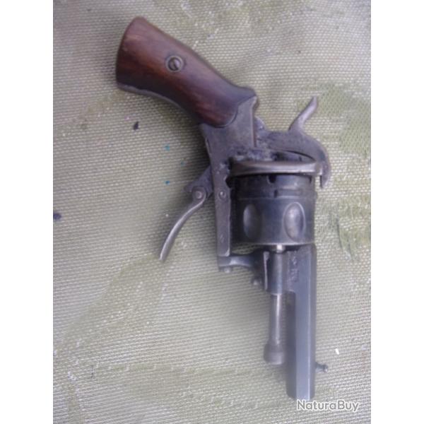 revolver type  Lefaucheux environ 18 cm