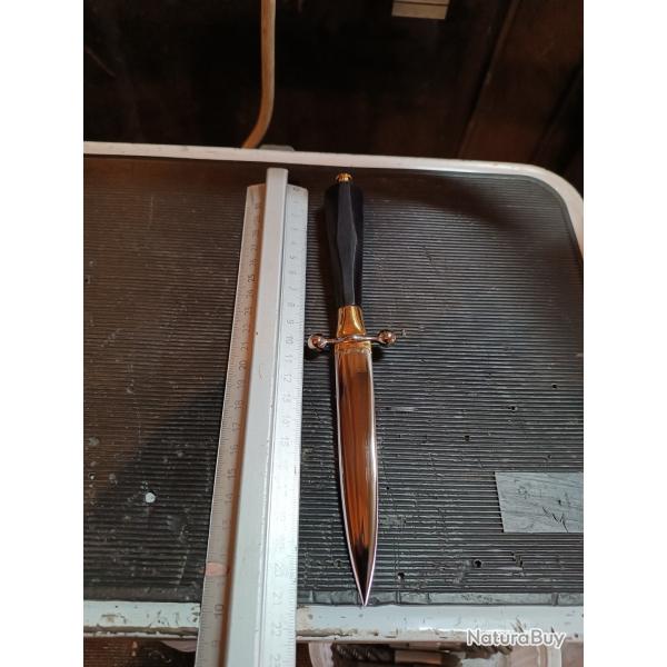 Ancienne dague manche ébène