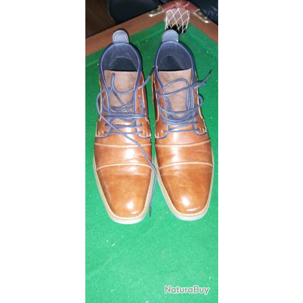 Paire de bottines T40 marque Ken